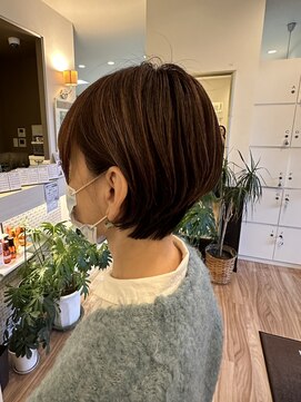 ルシード スタイル レクラ 栄生店(L'UCIDO STYLE L'eclat) ワイドバング丸みショート