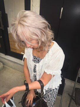 キオクエコ(KIOX eko) ホワイトシルバー