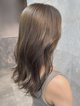 ドゥマン(Demain) 透明感と柔らかさを両立｜大人女性に人気の髪質改善セミロング