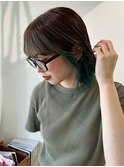インナーカラー エメラルドブルー 顔周りカット ショート