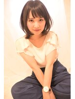 リタ(Lita)&nbsp;「Licca」ゆるふわひし形セミディショートボブ 小顔 アドミオ