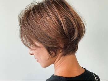 アルヴァバイステイシー(alva by STACY)の写真/《* ショートヘアは一番女性らしさがでる *》alva by stacyのカットで最大限に魅力を開放。