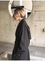 ナナシ(nanac)&nbsp;ショートカット得意です。癖を見ながら切っていきます。