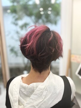 サボ(SAVO) ショートボブ