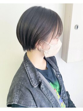 キャンバス バイ ネオリーブ 横浜西口(Canvas by neo.) 耳掛け小顔マッシュショート　ショートボブ　インナーカラー