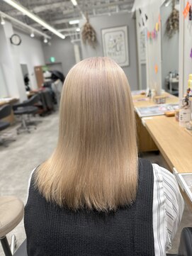 アヴァンス 京橋店(AVANCE) White Milktea