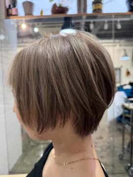 コロナ(CORONA) ショートボブ