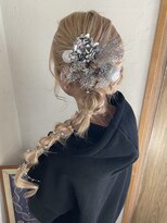 ルーナ ヘアラウンジ(Luuna hair lounge)&nbsp;サイドあみ下ろし