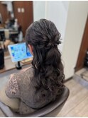 ロングのゆるふわハーフアップ♪