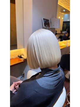 コクーン(CoCooN) 寒色ホワイトベージュ