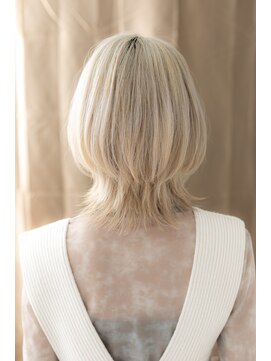 モッズヘア 越谷(mod's hair) ■ホワイトブロンド小顔ミディアムウルフカット33★越谷10代20代