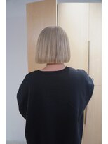 ロマリア 渋谷 渋谷宮益坂(Lomalia)&nbsp;乾かすだけでキマる髪/馴染むハイトーンホワイトグレージュ