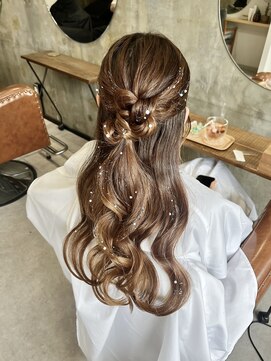 ノエル ヘアー アトリエ(Noele hair atelier) ☆きらきらハーフアップ☆