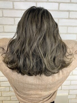 ディーバ 錦糸町(D.I.E.V.A) 20代30代40代大人丸みミディアムボブ透明感オリーブベージュ