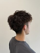 メンズもお任せ！トレンドスタイルから、ビジネスシーンにも◎幅広いスタイルを叶えます。