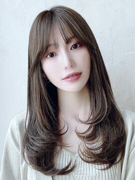 エインアンリー 明治神宮前(AIN.ANLY.) フェミニンロング大人かわいい透明感カラーレイヤーカット小顔