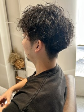 リヴゴーシュ(rive gauche) 【34.メンズカット】ニュアンスパーマ・ツイストパーマも人気