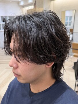 レイズ 名古屋(RAYS) ミディアムフェザーパーマウルフ センターパートサーフカールk