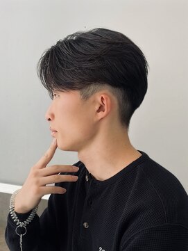 ジーナ 天神(Zina) 曲がる縮毛矯正/センターパート