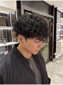 大人の上品さも兼ね備えた強めシャドウパーマ