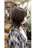 ハマザキ 本店(HAMAZAKI)&nbsp;ウルフカット × オリーブベージュ