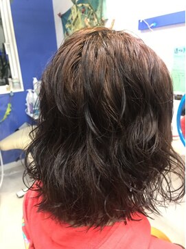 アクアリッシュ ヘアー(Aqualish Hair) ふんわりトップポイントパーマ