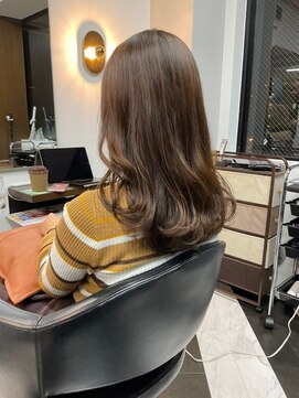 アフロディーテギンザ 神保町(APHRODITE GINZA) カール/セミディ/シアーカラー/姫カット［御茶ノ水/神保町］