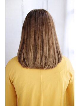 シュシュット(chouchoute) 髪質改善イメチェン似合わせカットハッシュカットフルバング/039