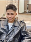 アップバング スキンフェード スパイキーショート
