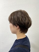 ジェナ(Jena)&nbsp;ニュアンスウェーブが可愛い　くびれショート