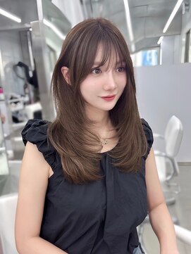 アイヴィ 表参道(IVY) ザクザクレイヤー　韓国カット　ミルクティーカラー　水越