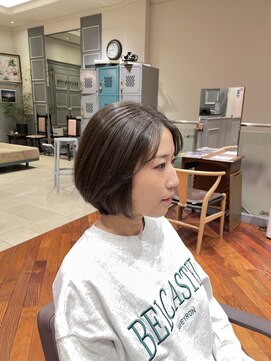 キートス(Kiitos) ショートボブ× オリーブブラウン