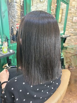 ヘアーラウンジ アンフィ 井土ヶ谷(Hair Lounge Anphi) ツヤサラ縮毛矯正
