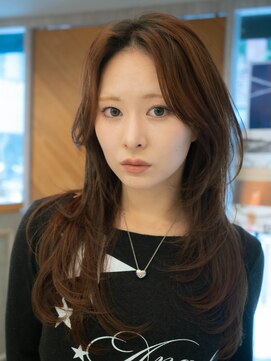 サーカス バイ ビュートリアム 青山(CIRCUS by BEAUTRIUM) ロングレイヤー透明感カラーマロンベージュ青山表参道