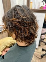アミリー ひたち野うしく店(Amily)&nbsp;ハイライトメンズニュアンスパーマツイスト波巻きツイスパ20代