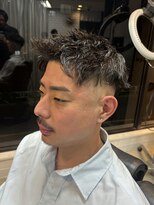 オモテサンドウ バーバー(OMOTESANDO BARBER)&nbsp;ツイストパーマ×スキンフェード