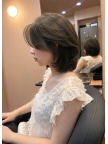 ジーナ 赤羽(XENA)&nbsp;オリーブグレージュ　海外ボブレイヤー