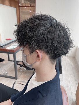 ネオリーブギンザ 銀座店(Neolive GINZA) ツイスパでかっこよく、骨格矯正