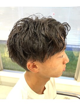 ラ ルーナ アレックス 神戸北町店(la luna alex) センターパート×緩めスパイラル