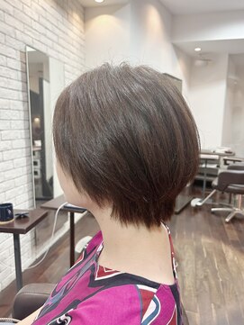 レコジョ(Recojo) (大人可愛いくびれショートボブ)Hide