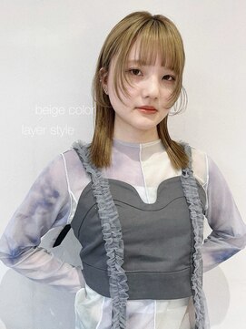 イル(ill) ワンブリーチ　ベージュ　顔周りレイヤー