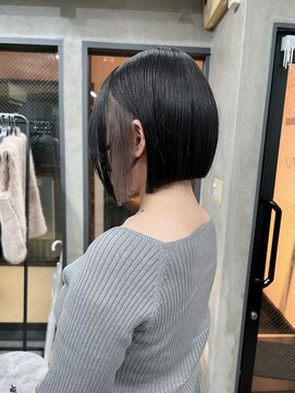 エイム(AiM) ボブ×イヤリングカラー