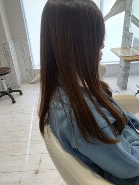 ファーストエンド 三ツ屋店(1st END.) サラ艶ストレート