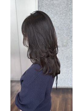 ザック ヴィ(ZACC  vie) 毛先パーマ