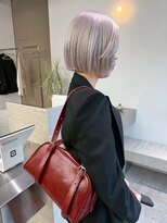 ステン(sten)&nbsp;ホワイトシルバー/ハイトーンボブ/切りっぱなしボブ/ブリーチ