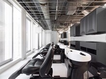 ウルスバイバレット 銀座(Urus by VALETTE)の雰囲気（フルフラットシャンプー台で寝心地◎[髪質改善/縮毛矯正/銀座駅]）