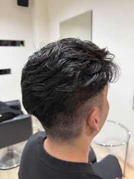 エース(ACE) ニュアンスパーマ×ツーブロック