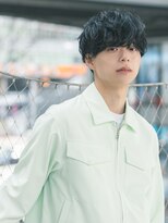 ガーデンヨコハマエスト(GARDEN YOKOHAMA est)&nbsp;メンズ　グレーベージュ　　似合わせカット　パーマ