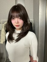 天神美容室&nbsp;海外レイヤーカットハッシュカットグレージュ