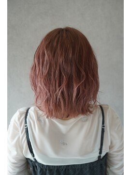 ソレイユバイエルズ(soleil by ailes) ミディアムボブ×ピンクベージュ